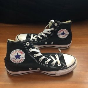 Black hightop converse